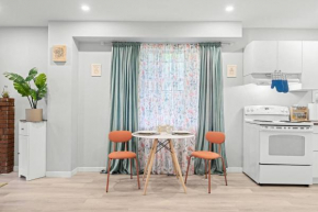Private Cozy Room with Free Parking
